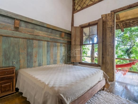 Casa de Condomínio para Venda com 5 quartos, em Ilhabela com 700m²