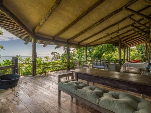 Casa de Condomínio para Venda com 5 quartos, em Ilhabela com 700m²