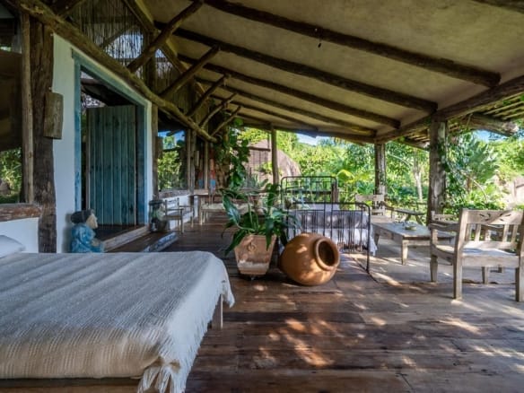 Casa de Condomínio para Venda com 5 quartos, em Ilhabela com 700m²