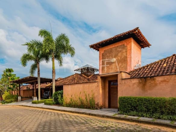 Casa para Venda com 11 quartos, no Condomínio Roteiro do Sol – vista praia da Cocanha, com 1400m²