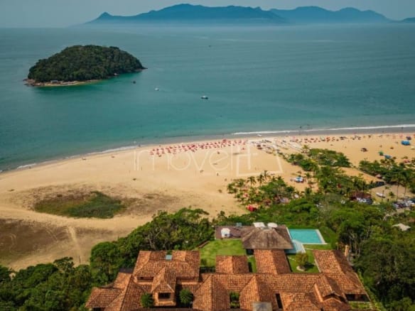 Casa para Venda com 11 quartos, no Condomínio Roteiro do Sol – vista praia da Cocanha, com 1400m²