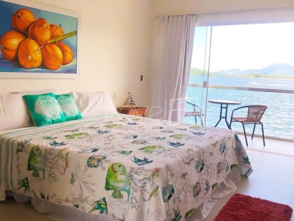 Casa de Condomínio para Venda com 11 quartos, em Bracuí (Cunhambebe) com 1330m²