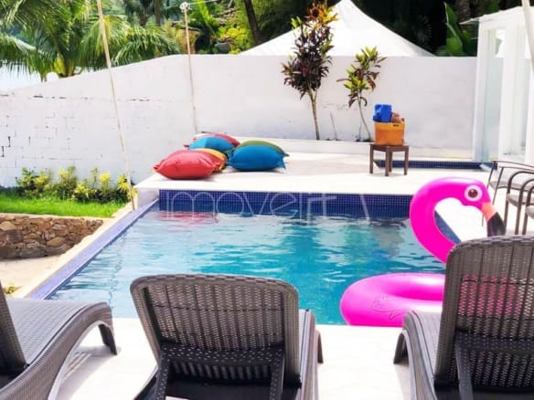 Casa de Condomínio para Venda com 11 quartos, em Bracuí (Cunhambebe) com 1330m²