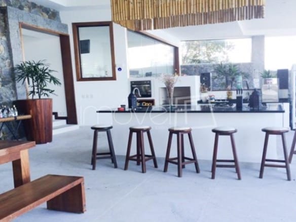 Casa de Condomínio para Venda com 13 quartos, em Bracuí (Cunhambebe) com 1680m²
