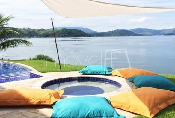 Casa de Condomínio para Venda com 13 quartos, em Bracuí (Cunhambebe) com 1680m²