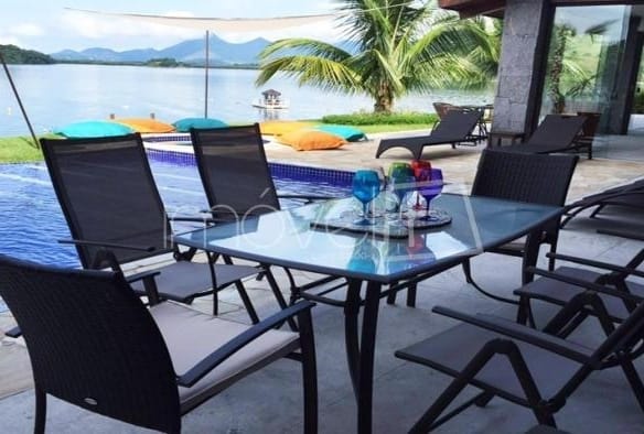 Casa de Condomínio para Venda com 13 quartos, em Bracuí (Cunhambebe) com 1680m²