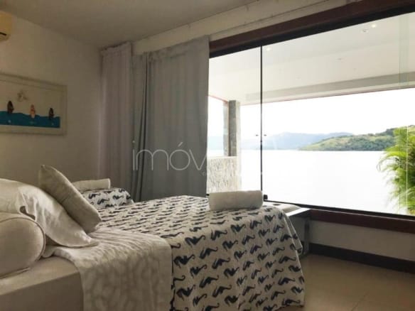 Casa de Condomínio para Venda com 13 quartos, em Bracuí (Cunhambebe) com 1680m²