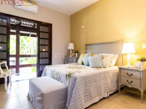 Casa para Venda com 5 quartos, em Tabatinga com 378m²