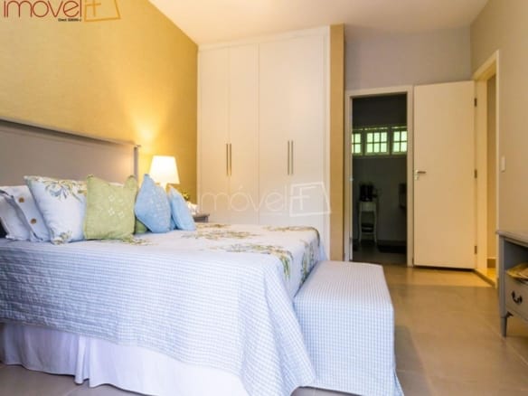 Casa para Venda com 5 quartos, em Tabatinga com 378m²