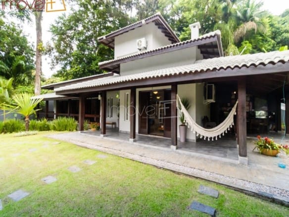 Casa para Venda com 5 quartos, em Tabatinga com 378m²