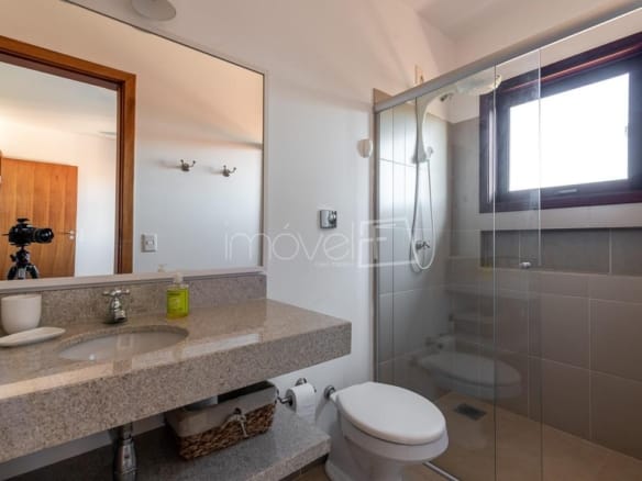 Casa para Venda com 5 quartos, em Nova Gardênia com 349,6m²