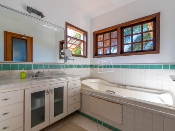Casa para Venda com 5 quartos, em Nova Gardênia com 349,6m²