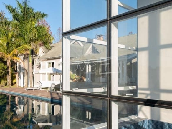 Casa de Condomínio para Venda com 7 quartos, em Ivoturucaia com 2500m²