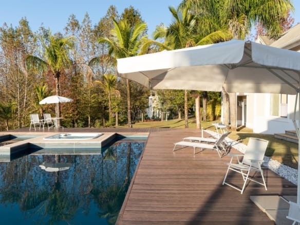 Casa de Condomínio para Venda com 7 quartos, em Ivoturucaia com 2500m²