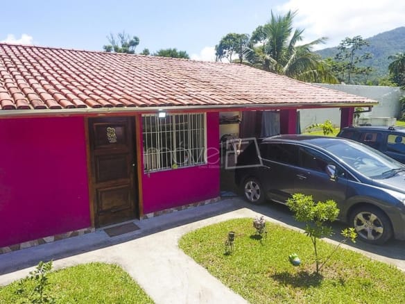 Chácara com 7 quartos, na Praia de Maranduba com 400m² ac