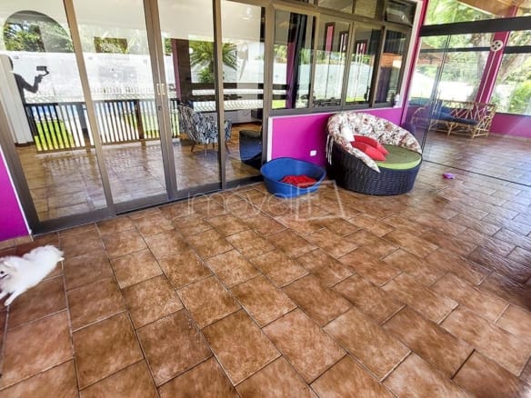 Chácara com 7 quartos, na Praia de Maranduba com 400m² ac