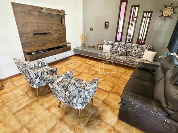 Chácara com 7 quartos, na Praia de Maranduba com 400m² ac