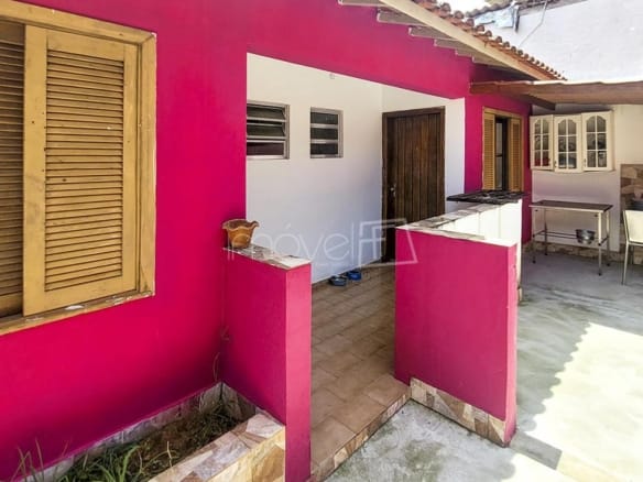 Chácara com 7 quartos, na Praia de Maranduba com 400m² ac