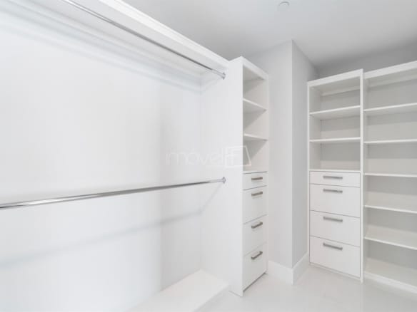Apartamento para Venda com 3 quartos, em Miami com 200m²