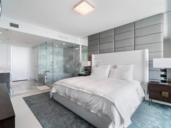 Apartamento para Venda com 3 quartos, em Miami com 200m²