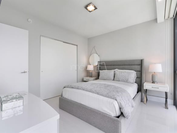 Apartamento para Venda com 3 quartos, em Miami com 200m²