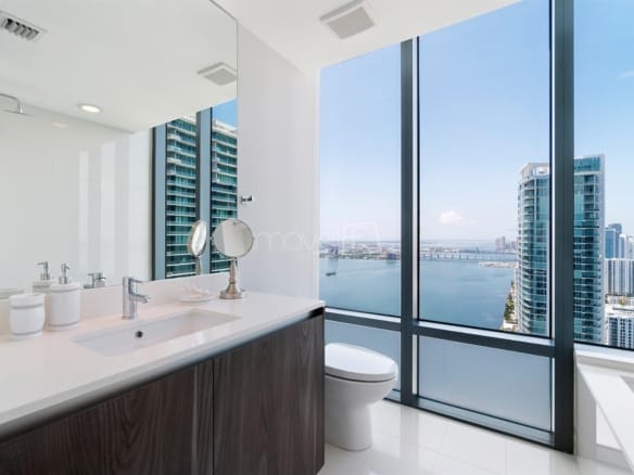 Apartamento para Venda com 3 quartos, em Miami com 200m²