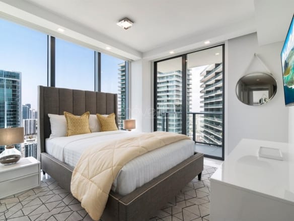 Apartamento para Venda com 3 quartos, em Miami com 200m²