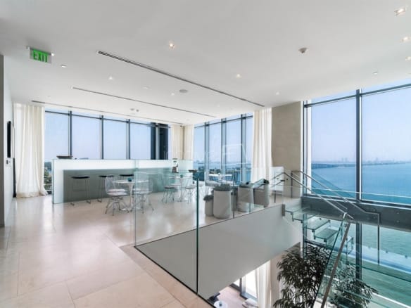 Apartamento para Venda com 3 quartos, em Miami com 200m²