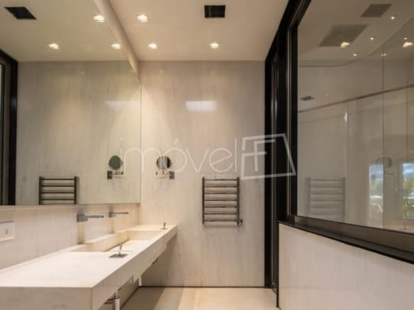 Casa de Condomínio para Venda com 4 quartos, em Jardim Vitória Régia com 661m²