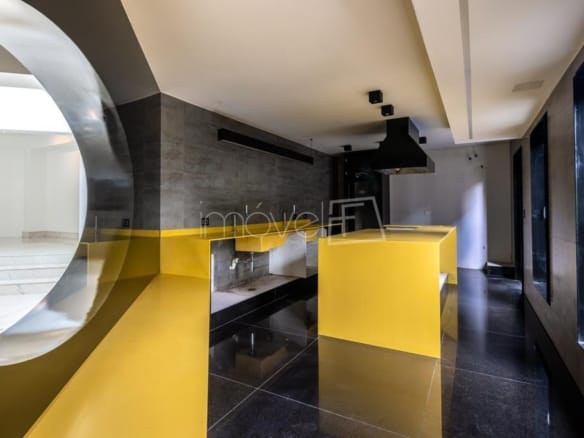 Casa de Condomínio para Venda com 4 quartos, em Jardim Vitória Régia com 661m²