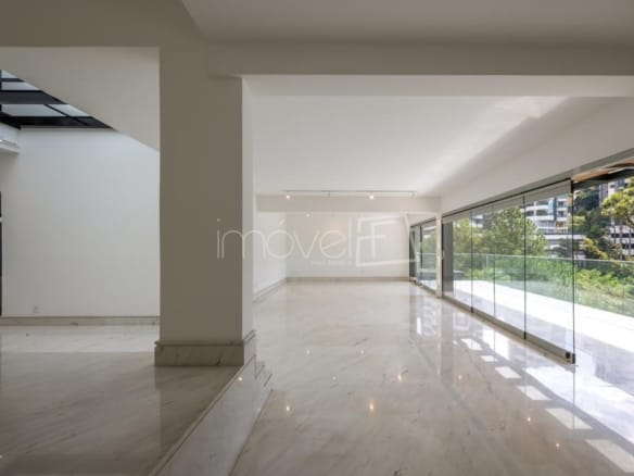 Casa de Condomínio para Venda com 4 quartos, em Jardim Vitória Régia com 661m²