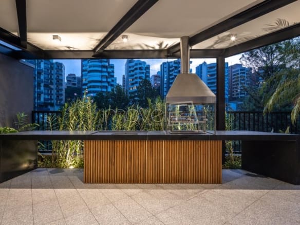 Casa de Condomínio para Venda com 4 quartos, em Jardim Vitória Régia com 661m²