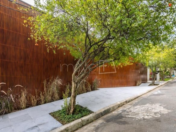 Casa de Condomínio para Venda com 4 quartos, em Jardim Vitória Régia com 661m²