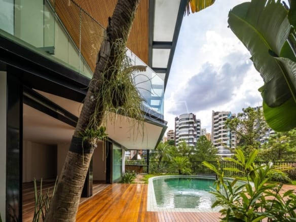 Casa de Condomínio para Venda com 4 quartos, em Jardim Vitória Régia com 661m²