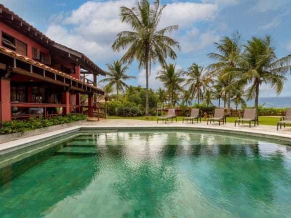 Casa de Condomínio para Venda com 5 quartos, em Guaecá com 576,22m²