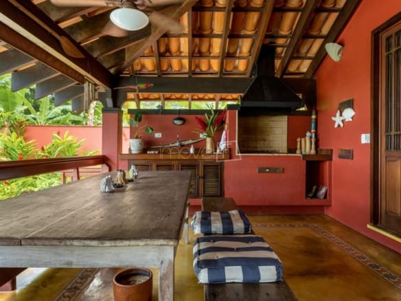 Casa de Condomínio para Venda com 5 quartos, em Guaecá com 576,22m²