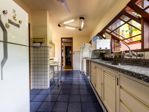 Casa de Condomínio para Venda com 5 quartos, em Guaecá com 576,22m²
