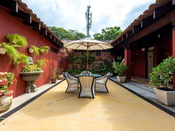 Casa de Condomínio para Venda com 5 quartos, em Guaecá com 576,22m²