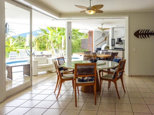 Casa no Condomínio Costa Verde Tabatinga com 5 quartos, na Praia de Tabatinga com 196m²