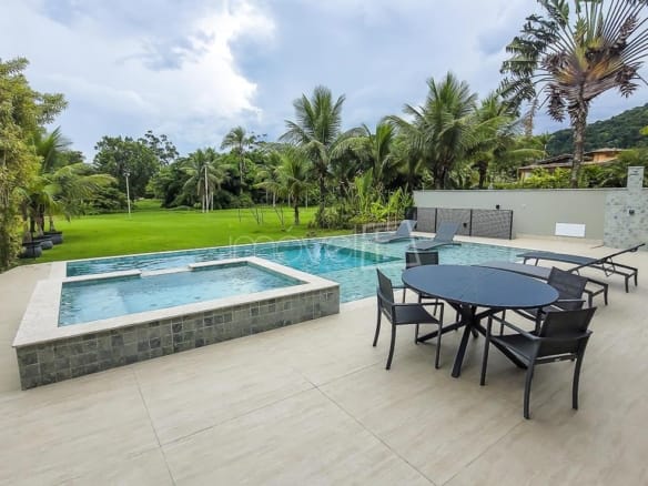 Casa no Condomínio Costa Verde Tabatinga com 8 quartos, na Praia de Tabatinga com 572,3m²
