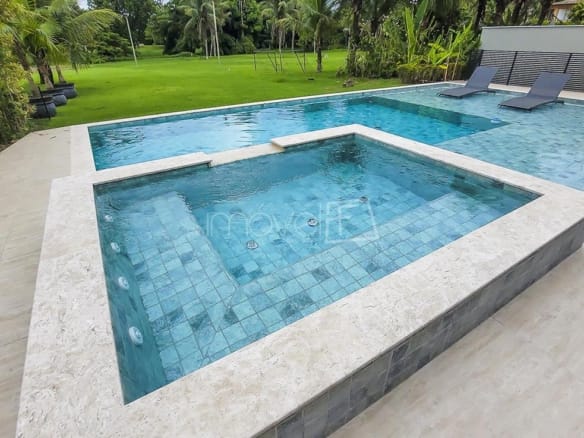 Casa no Condomínio Costa Verde Tabatinga com 8 quartos, na Praia de Tabatinga com 572,3m²