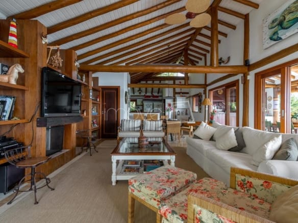 Casa de Condomínio para Venda com 4 quartos, em Ilhabela com 774m²