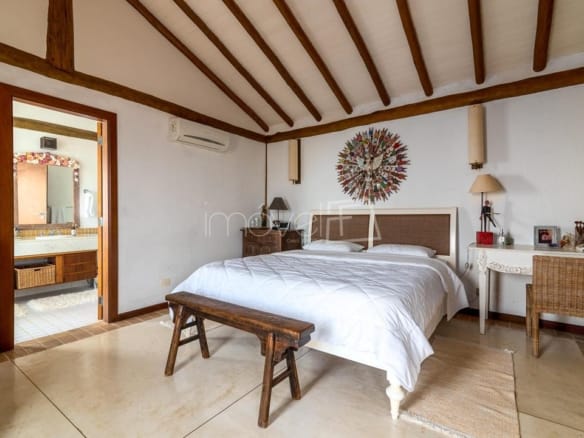 Casa de Condomínio para Venda com 4 quartos, em Ilhabela com 774m²