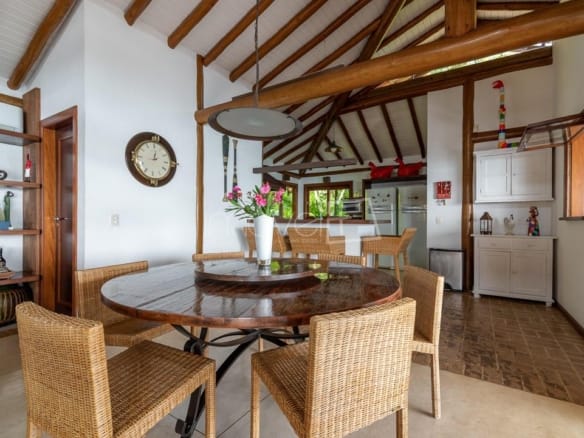 Casa de Condomínio para Venda com 4 quartos, em Ilhabela com 774m²
