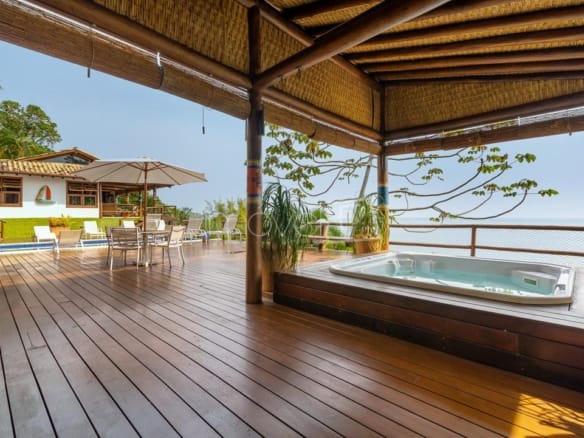 Casa de Condomínio para Venda com 4 quartos, em Ilhabela com 774m²