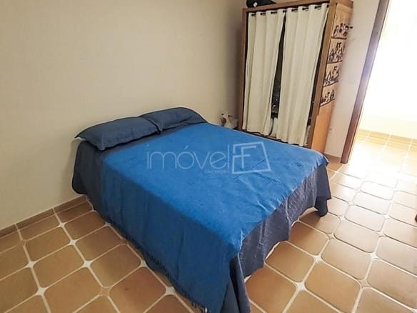 Casa à Venda em Ubatuba no Condomínio Recanto da Lagoinha com 5 Suítes e 500m²