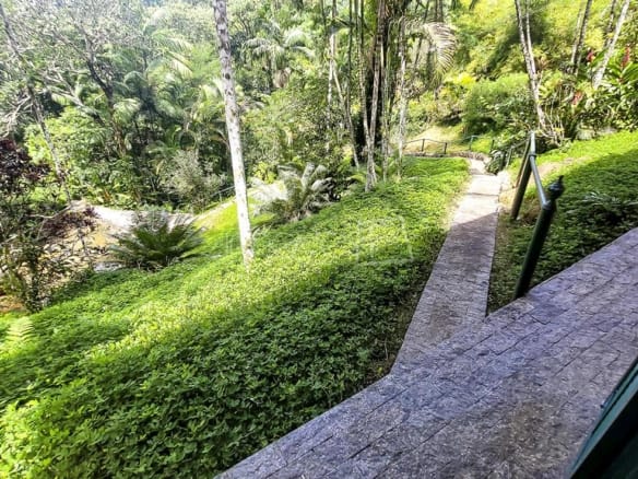 Casa para Venda com 4 quartos, em Fortaleza com 196m²