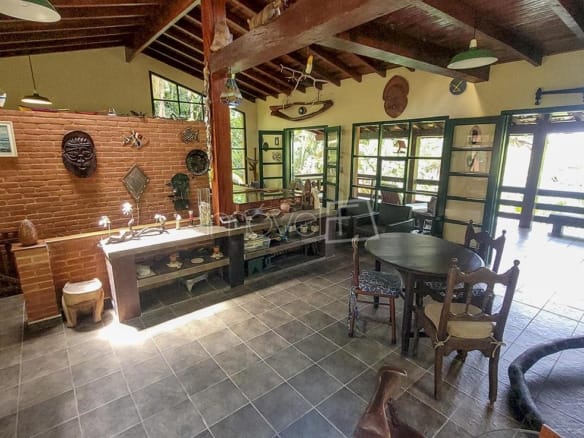 Casa para Venda com 4 quartos, em Fortaleza com 196m²