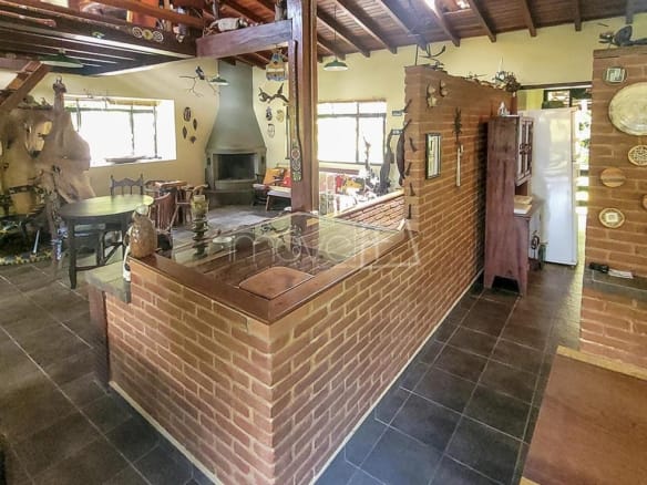 Casa para Venda com 4 quartos, em Fortaleza com 196m²