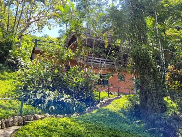 Casa para Venda com 4 quartos, em Fortaleza com 196m²